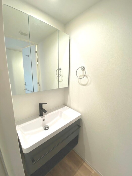 物件内観写真9　(洗面)