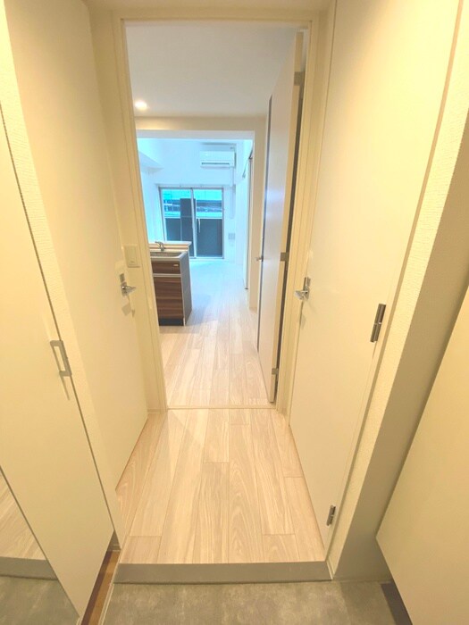 物件内観写真15　(廊下)