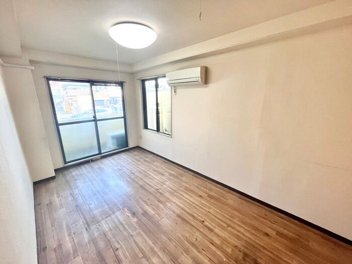 物件内観写真8　(居室)