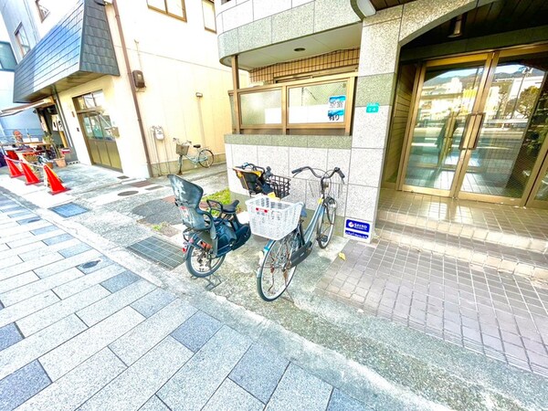 駐輪場