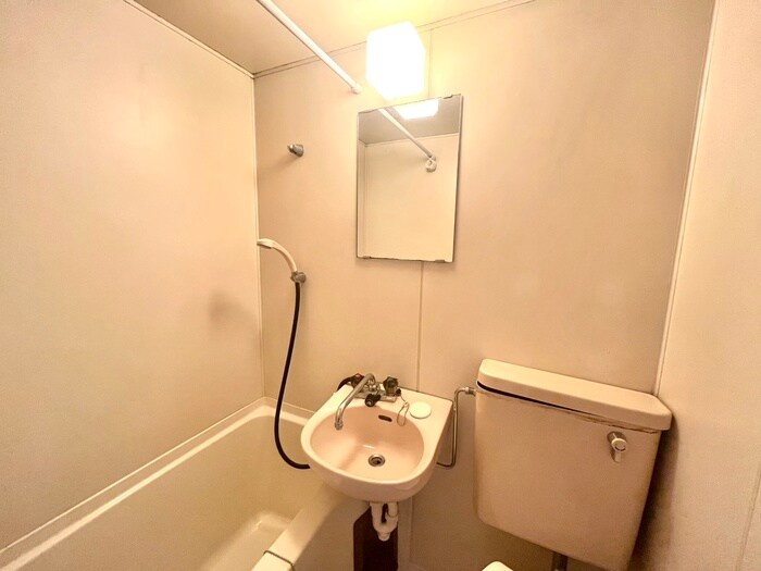 物件内観写真12　(洗面)