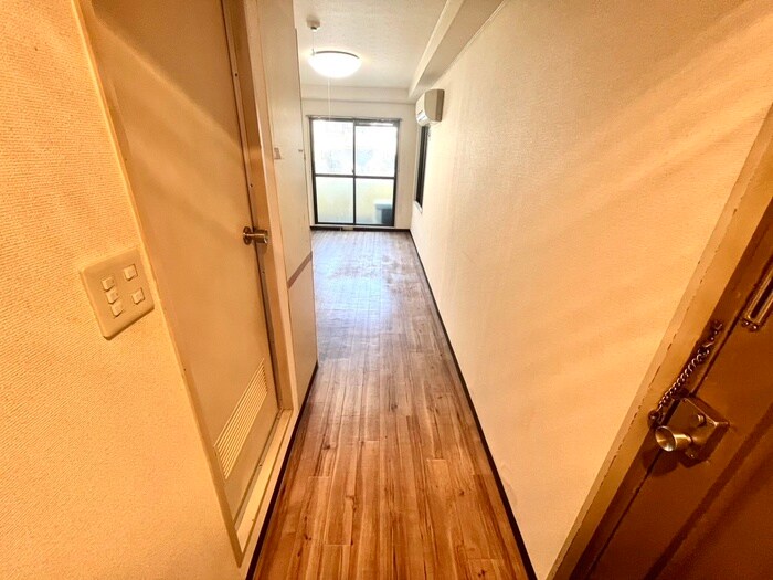 物件内観写真19　(廊下)