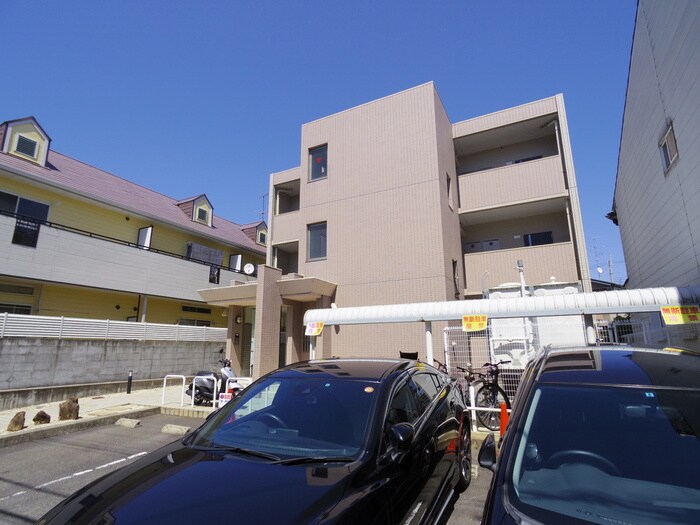 物件外観写真3　(外観写真)