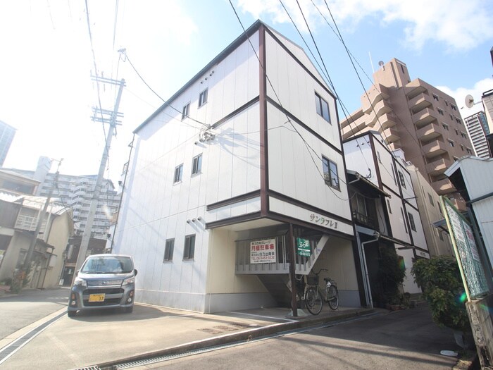 物件外観写真1　(外観写真)