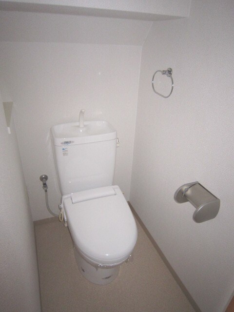 物件内観写真13　(トイレ)