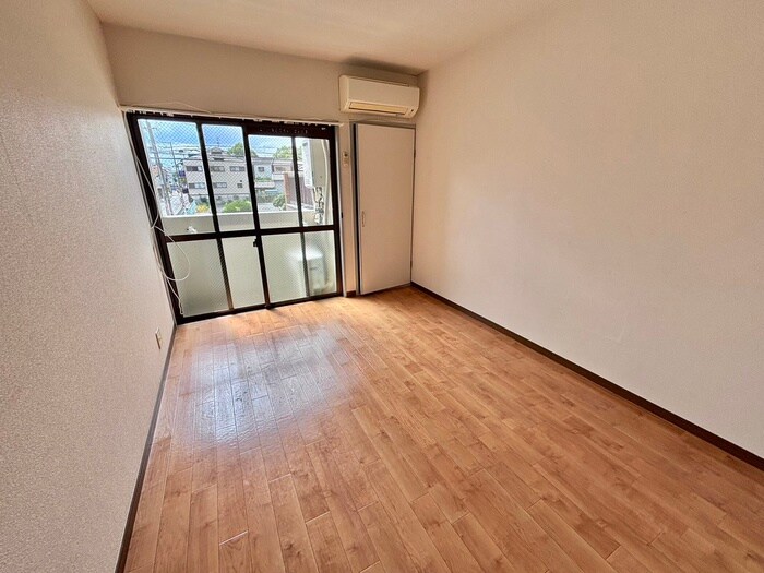 物件内観写真6　(居室)