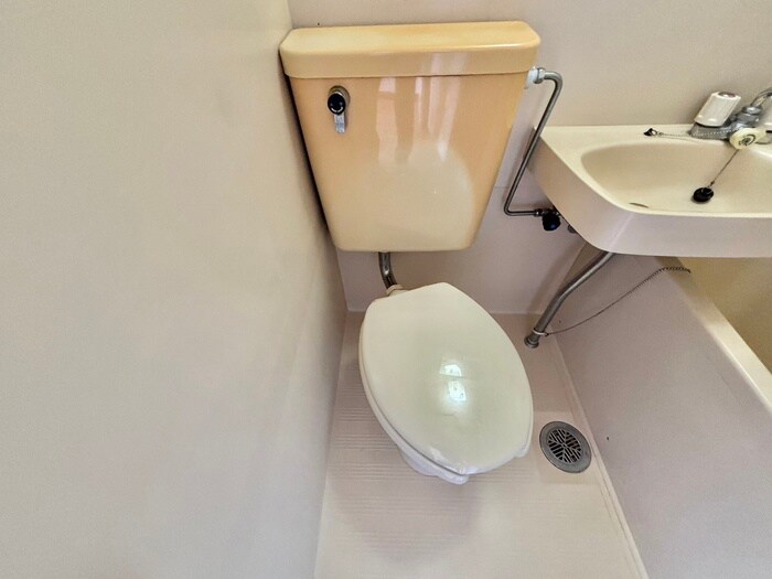 物件内観写真12　(トイレ)