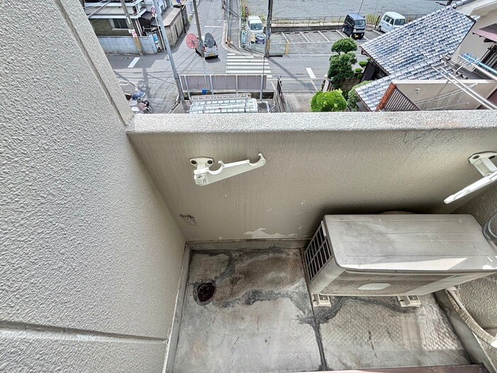 物件内観写真13　(洗濯機置場)