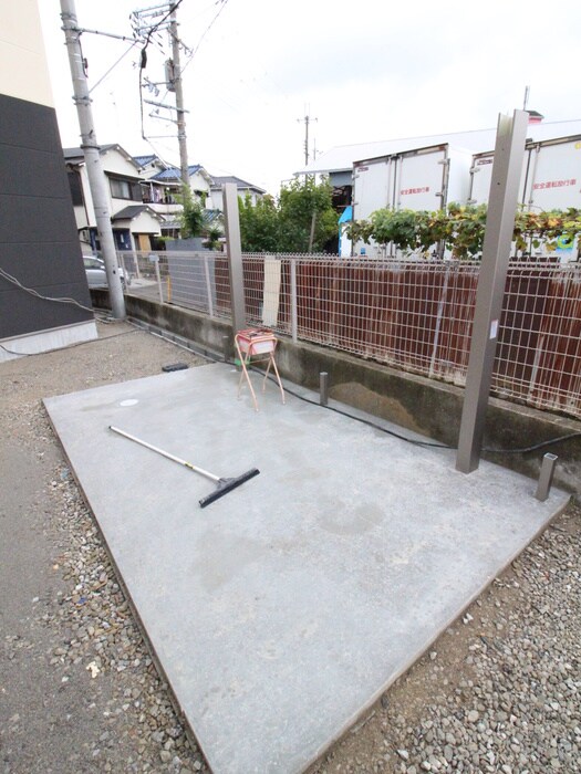 物件外観写真5　(駐輪場)