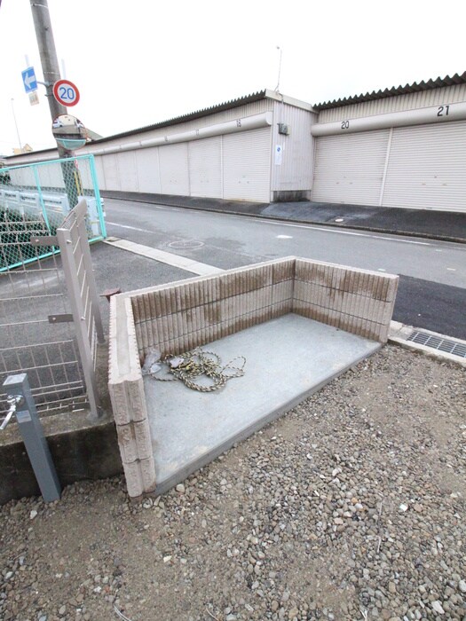 物件外観写真6　(建物設備)