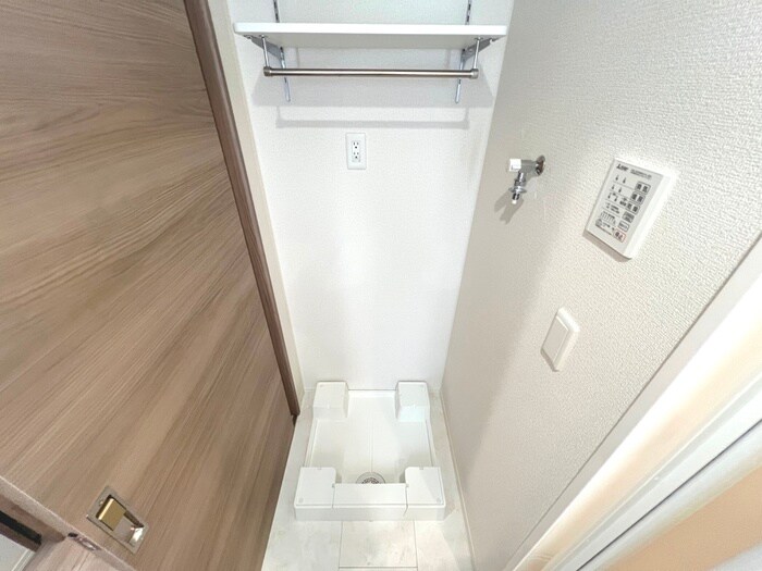 物件内観写真19　(洗濯機置場)