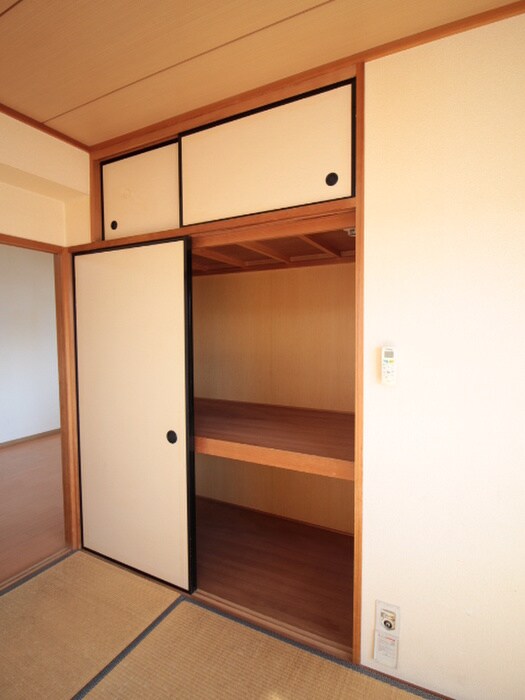 物件内観写真16　(収納)