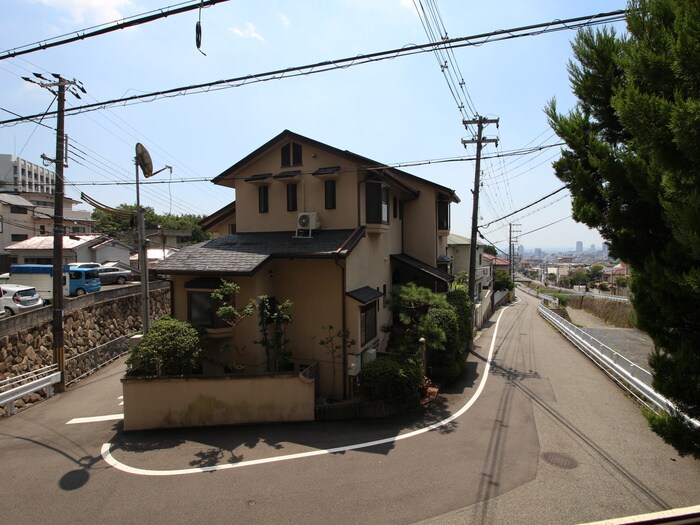 物件内観写真16　(室内からの展望)