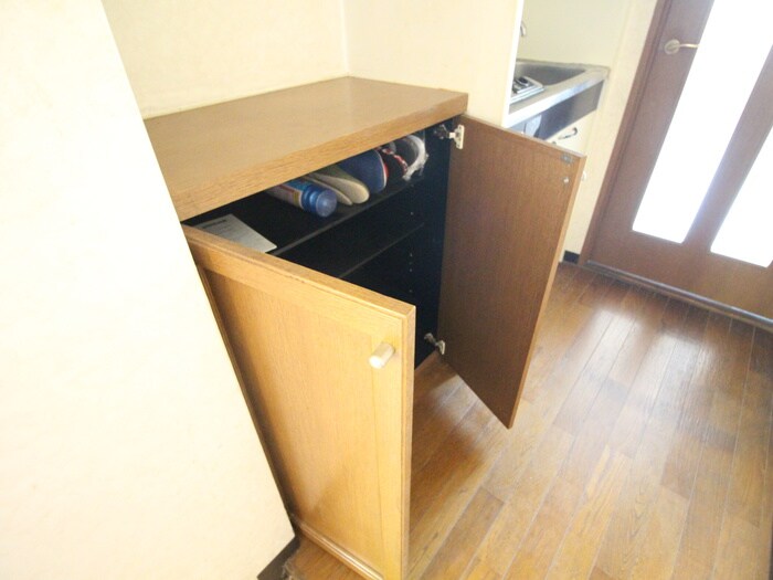 物件内観写真18　(靴箱)
