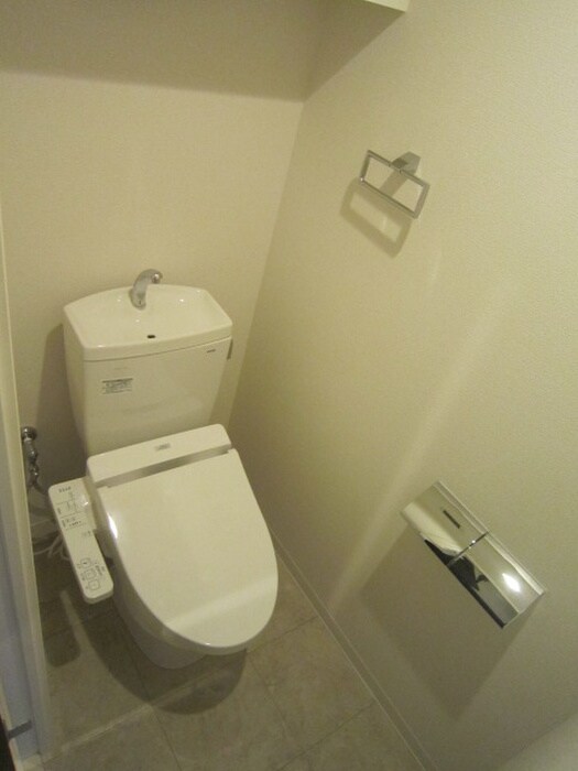 物件内観写真8　(トイレ)
