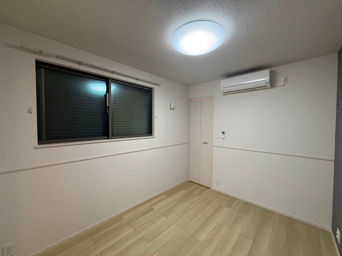 物件内観写真8　(居室)