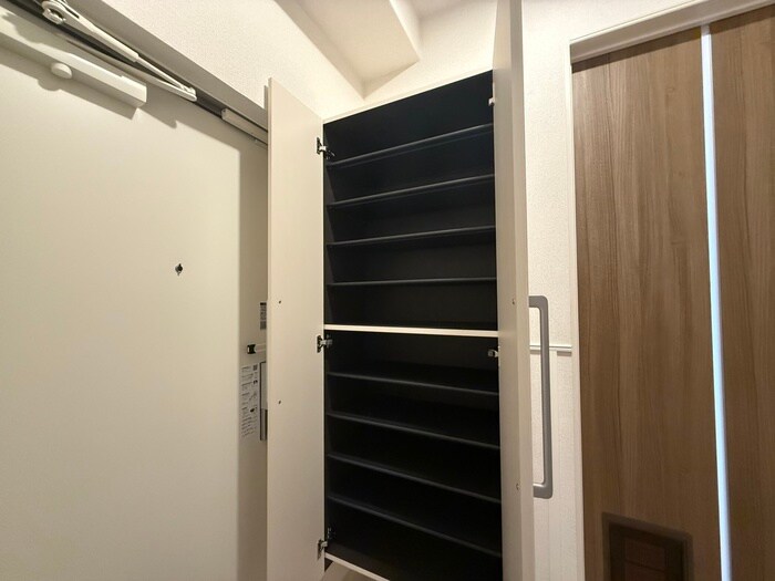 物件内観写真18　(靴箱)