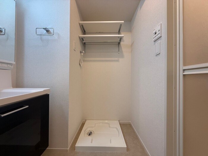 物件内観写真19　(洗濯機置場)