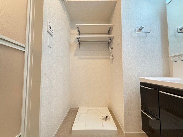 物件内観写真19　(洗濯機置場)