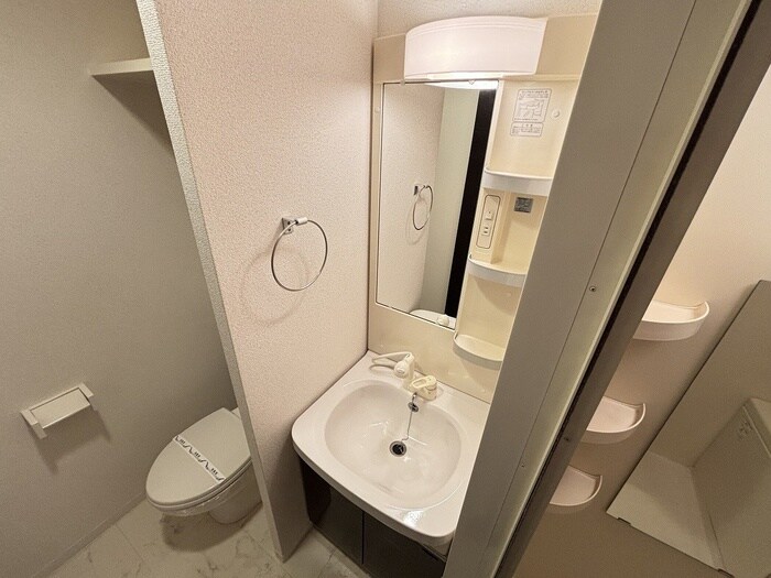 物件内観写真11　(洗面)