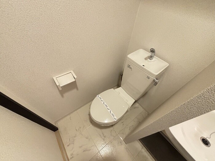 物件内観写真12　(トイレ)