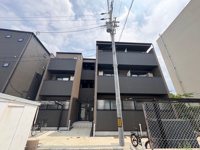 物件外観写真1　(外観写真)