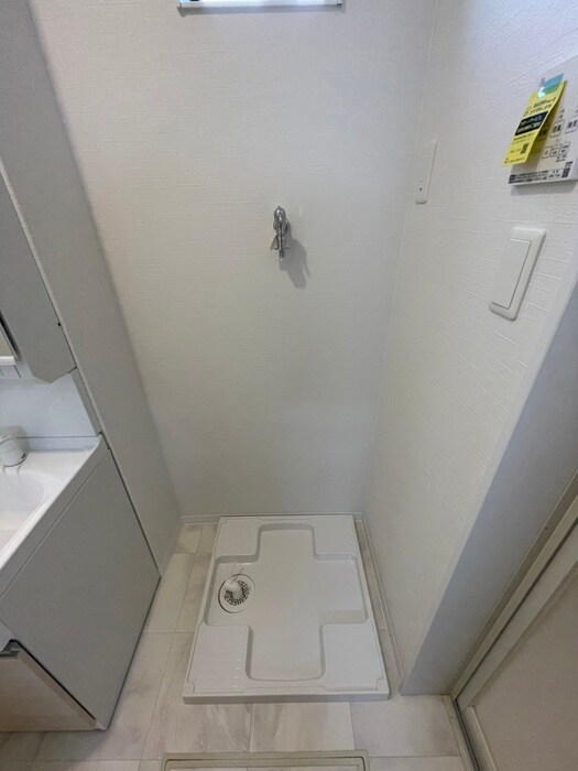 物件内観写真18　(洗濯機置場)