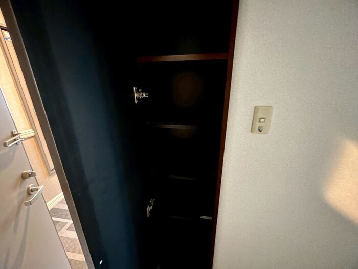 物件内観写真15　(靴箱)