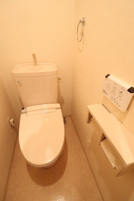 物件内観写真11　(トイレ)