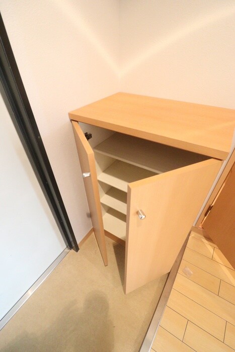 物件内観写真15　(靴箱)