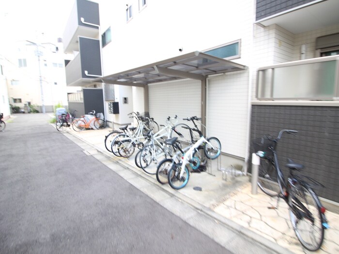 物件外観写真6　(駐輪場)
