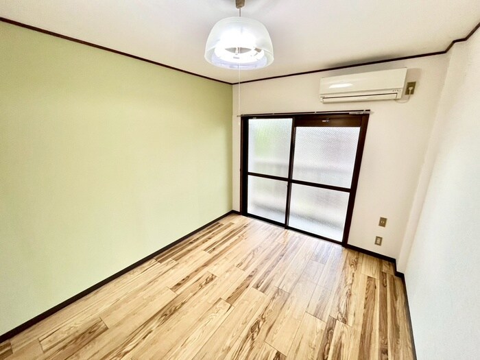 物件内観写真7　(居室)