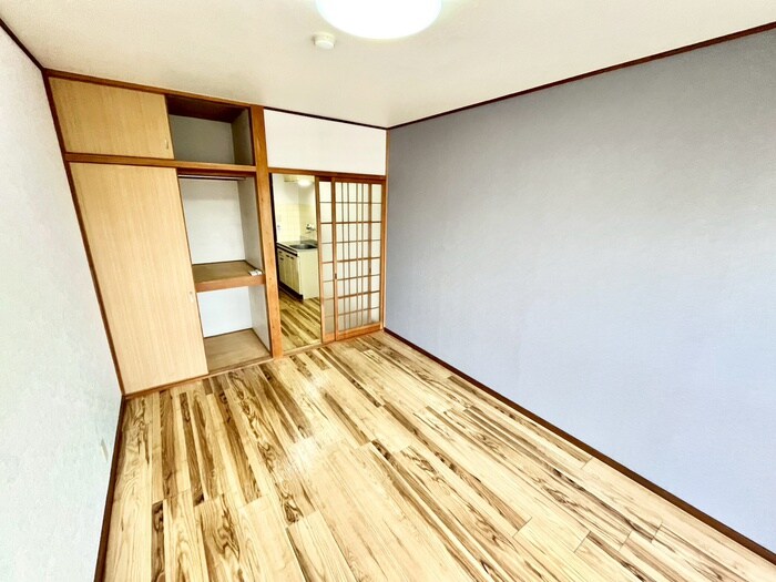 物件内観写真8　(居室)