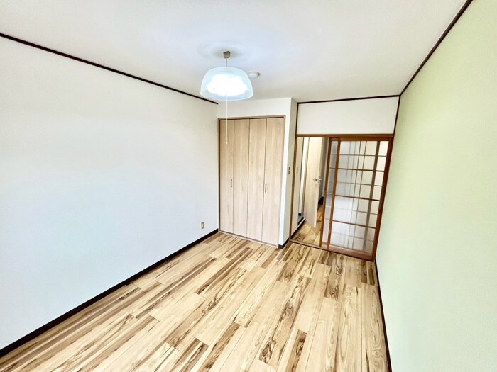 物件内観写真10　(居室)