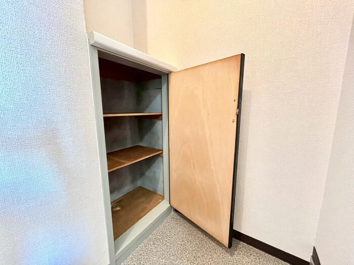 物件内観写真11　(靴箱)