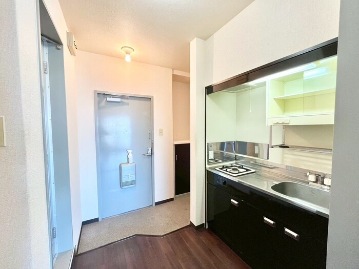 物件内観写真14　(廊下)