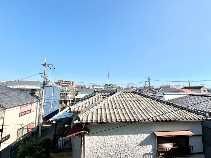 物件内観写真15　(室内からの展望)