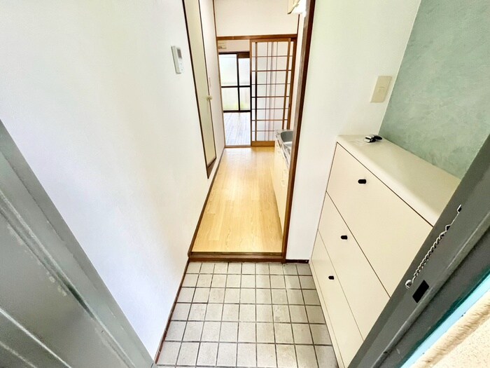 物件内観写真21　(玄関)