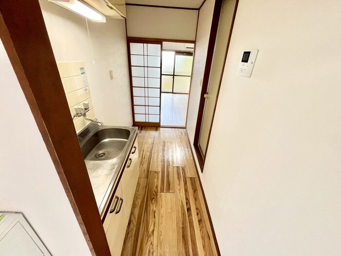 物件内観写真22　(廊下)