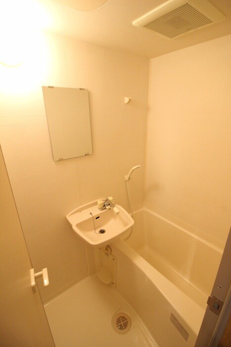 物件内観写真8　(バス／シャワールーム等)
