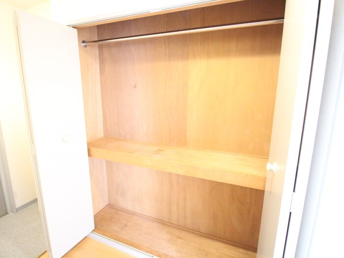 物件内観写真12　(収納)