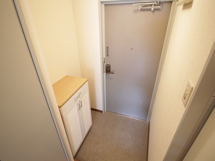物件内観写真14　(玄関)
