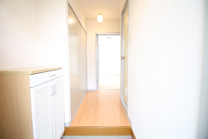 物件内観写真15　(廊下)