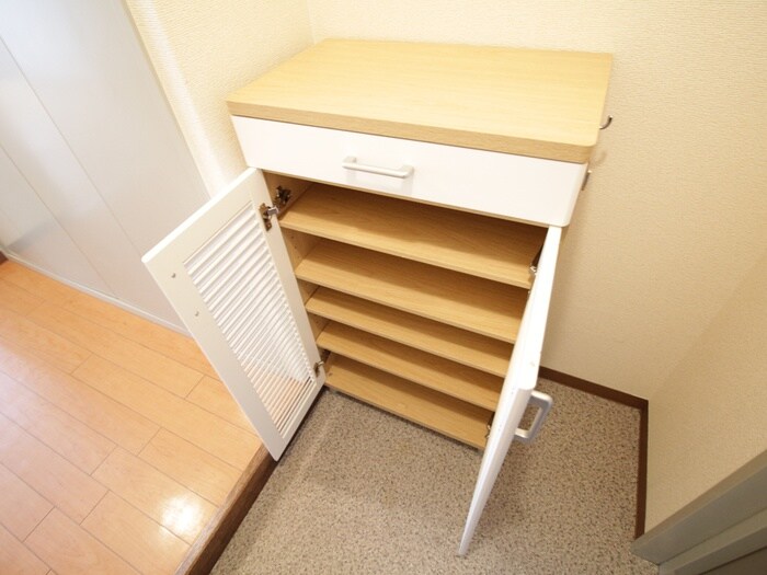 物件内観写真18　(靴箱)