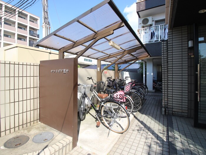 物件外観写真5　(駐輪場)