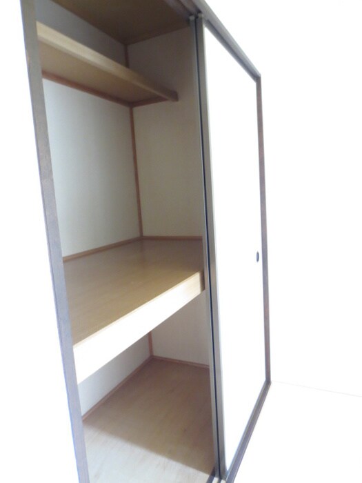 物件内観写真13　(収納)