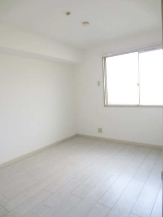 物件内観写真15　(居室)