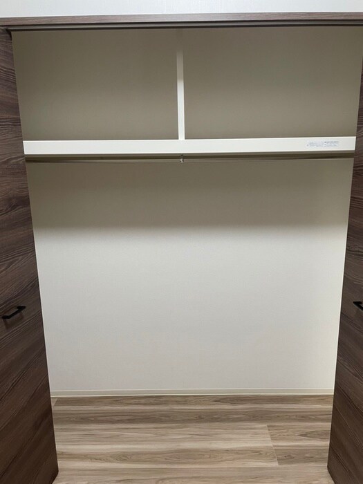 物件内観写真18　(収納)