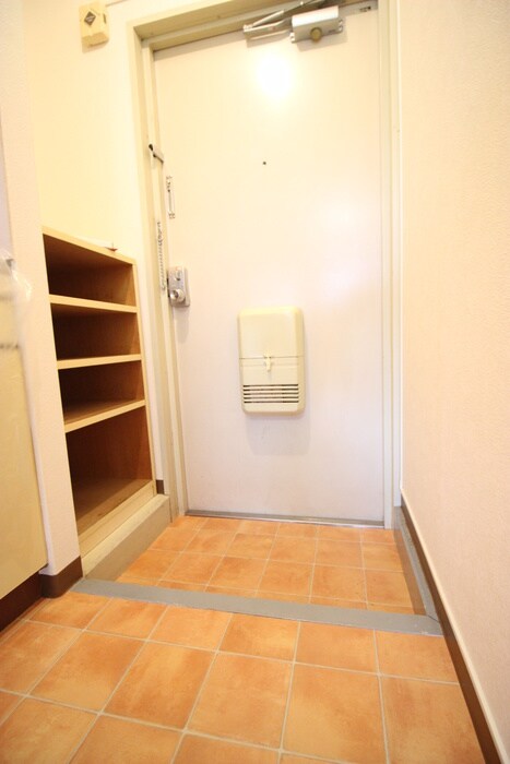 物件内観写真21　(玄関)