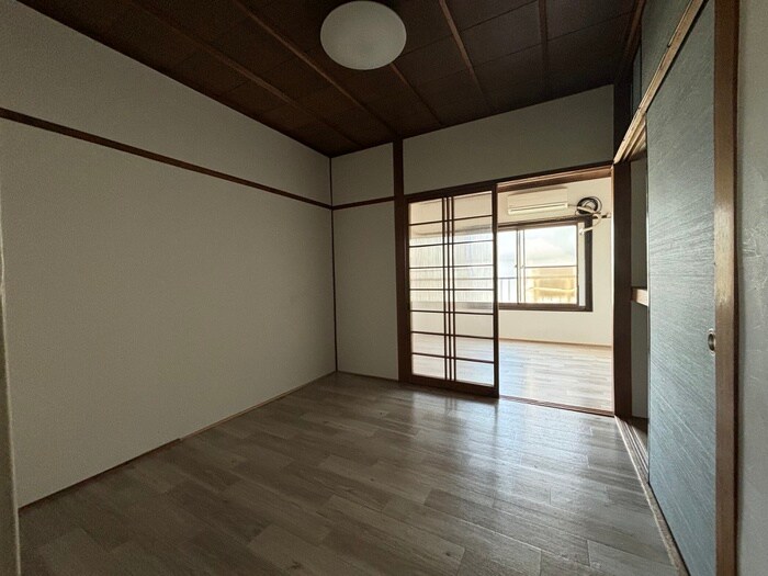 物件内観写真10　(居室)